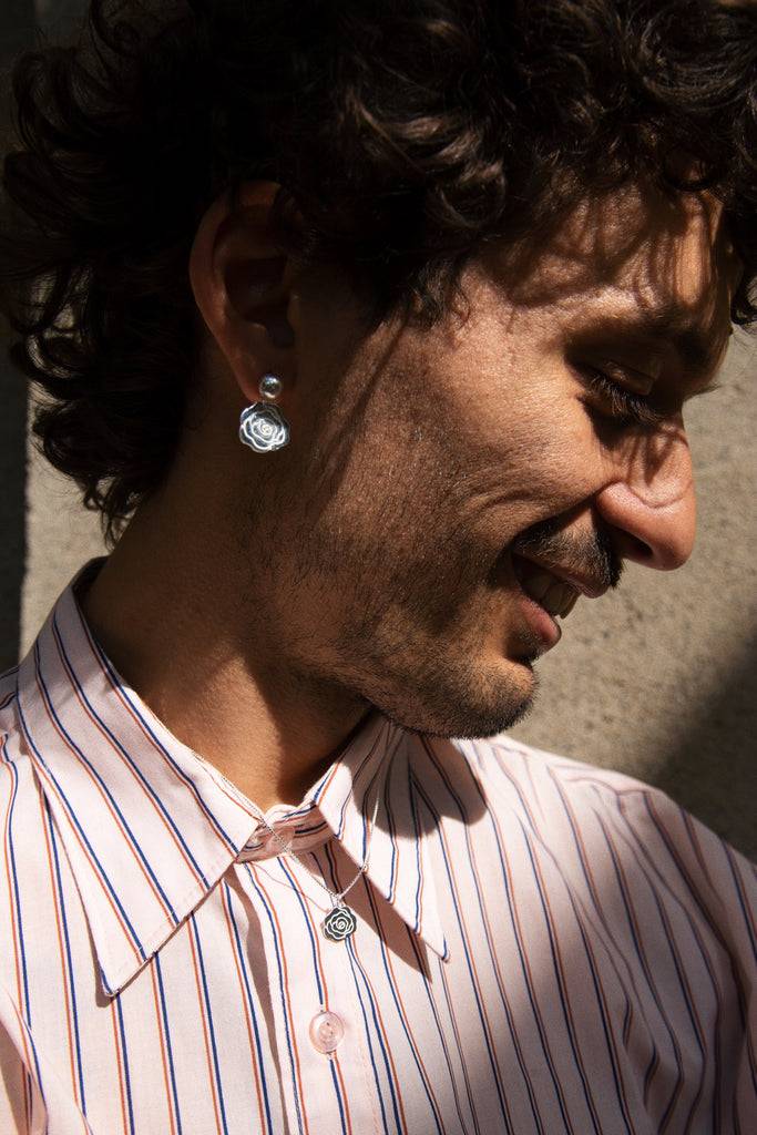 JUKSEREI ROSE NECKLACE Meist gekauft