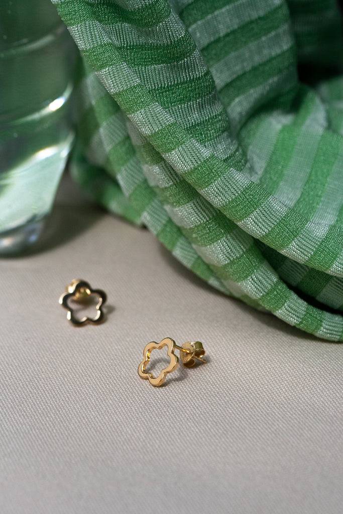 JUKSEREI FLOW EAR STUDS Blitzverkäufe