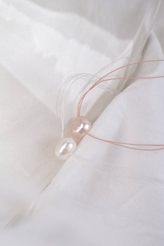 JUKSEREI GOOD LUCK BRACELET PEARL Verkauf