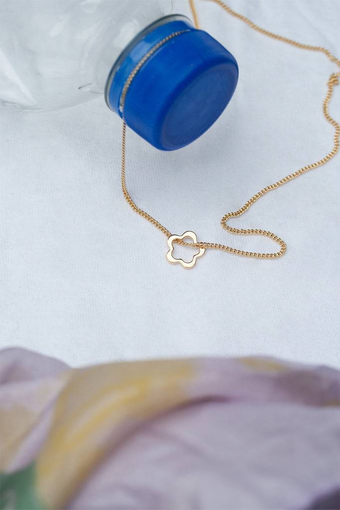 JUKSEREI FLYING FLOW NECKLACE Blitzverkäufe