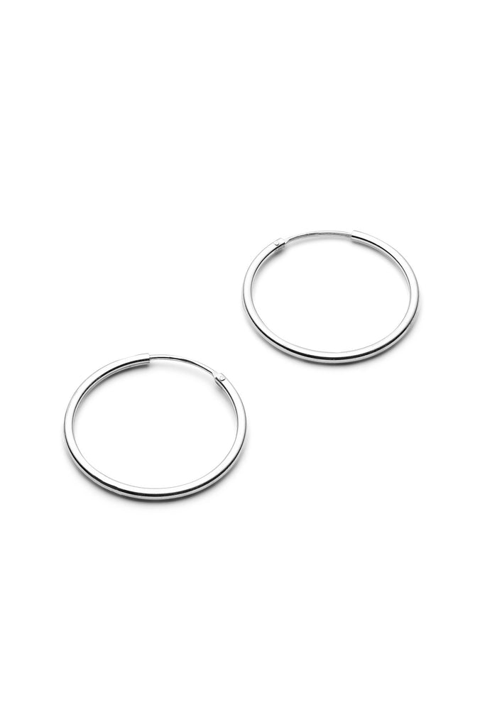 JUKSEREI HOOP EARRINGS Angebote