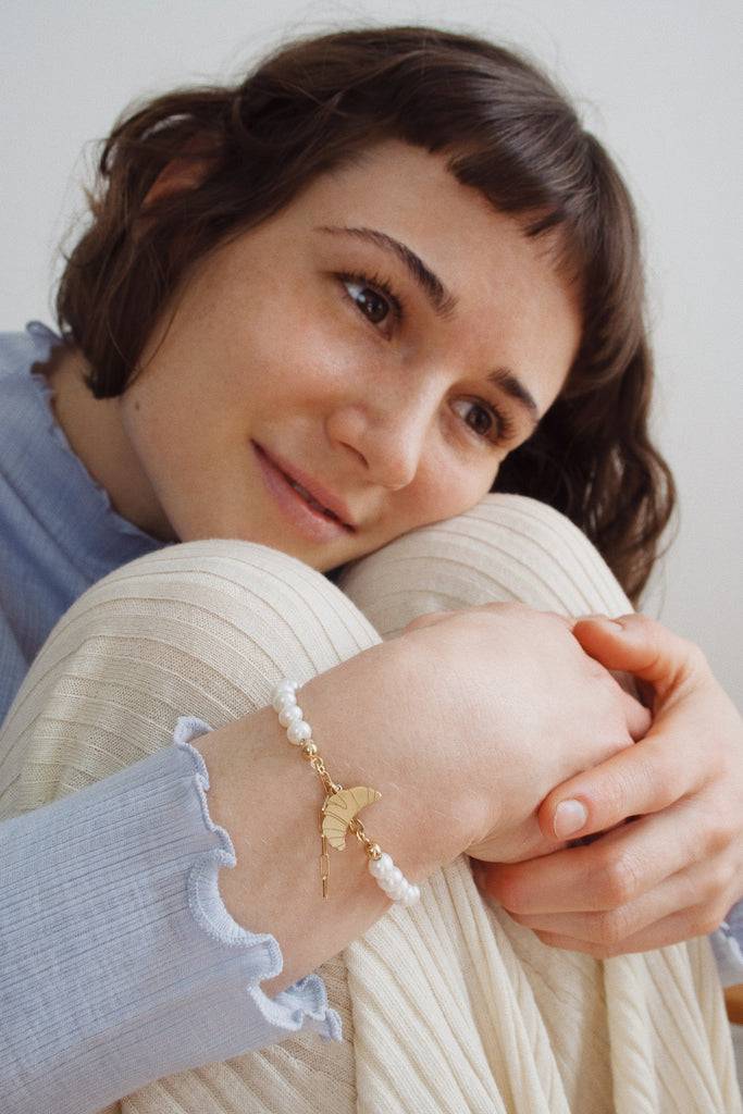 JUKSEREI CROISSANT PEARL BRACELET Günstiger Verkauf
