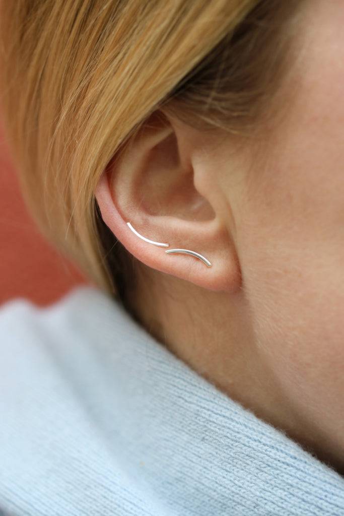 JUKSEREI CURVED EAR STUDS Outlet