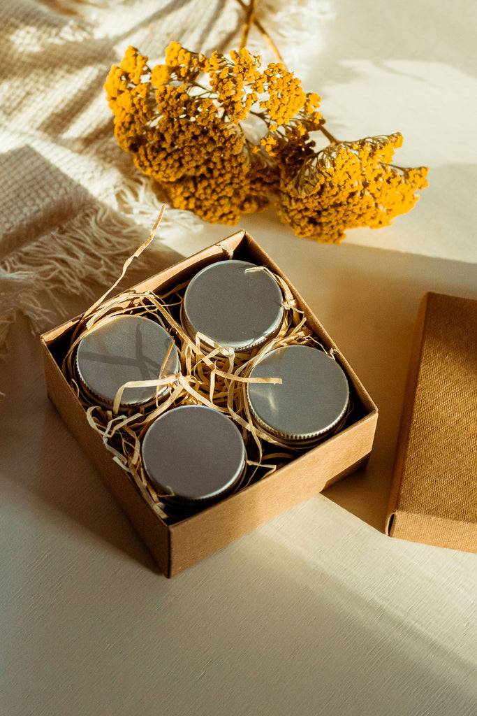 JUKSEREI LIMA · PETITE SCENTED CANDLE BOX Verkauf