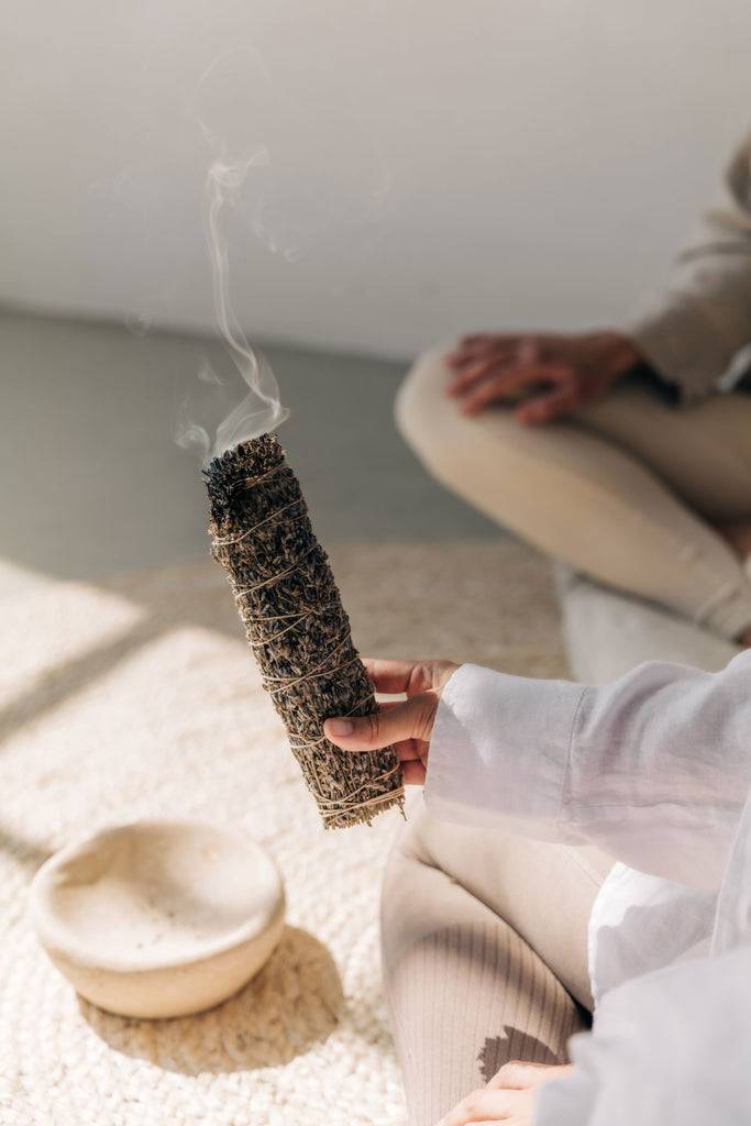 JUKSEREI KRUUT · SLOW MOTION SMUDGE STICK Meist gekauft