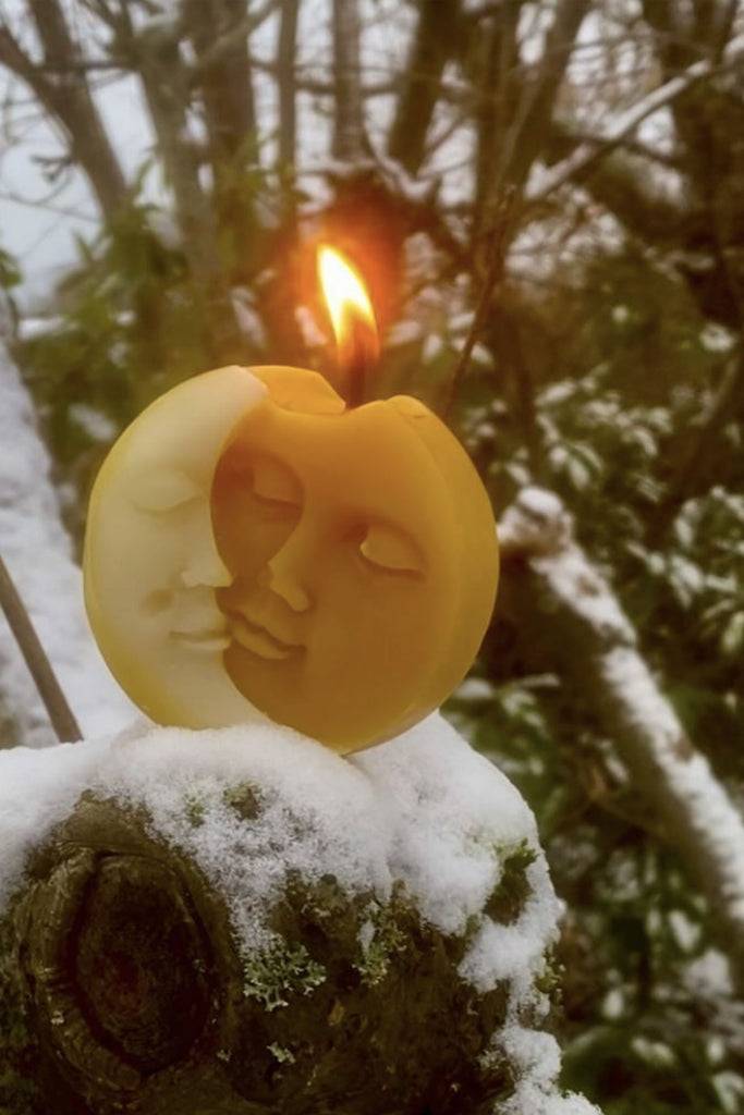 JUKSEREI SOLLYS · MOON/SUN BEESWAX CANDLE Günstig kaufen