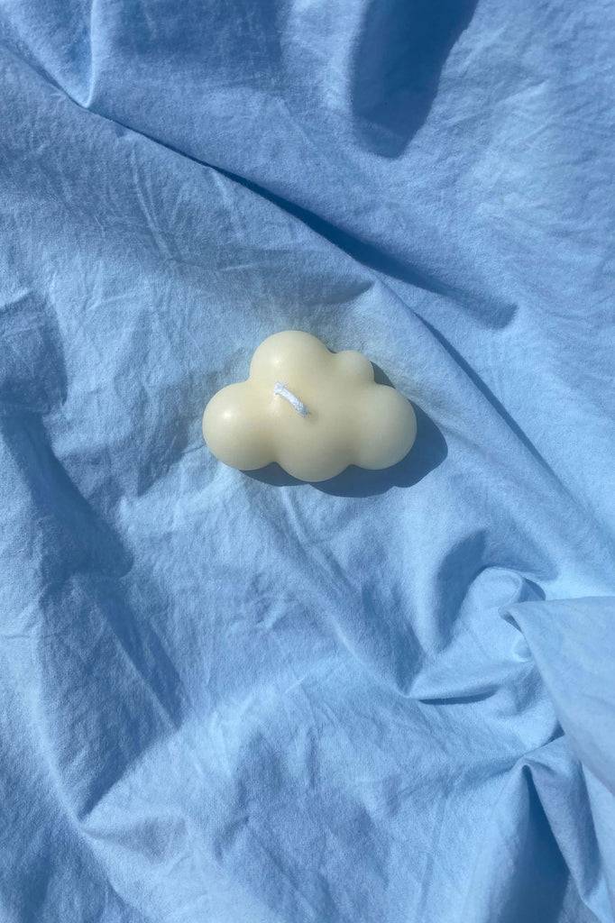 JUKSEREI SOLLYS · CLOUD BEESWAX CANDLE Im Verkauf