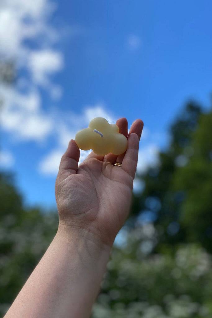 JUKSEREI SOLLYS · CLOUD BEESWAX CANDLE Im Verkauf