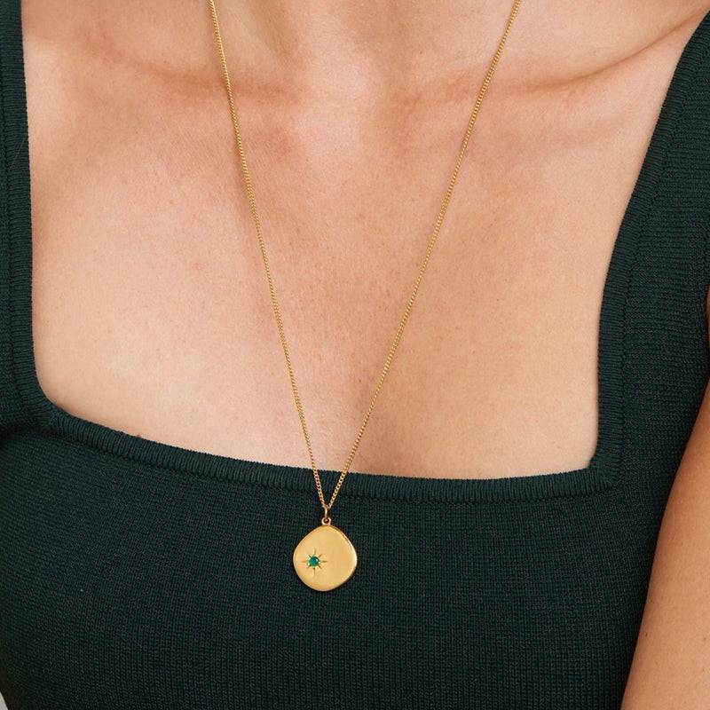 Mosuo Jewellery Geburtsstein Halskette Mai - Vermeil & Grüner Onyx Verkauf