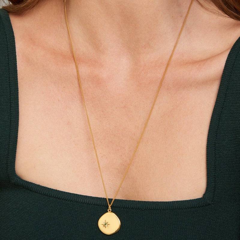 Mosuo Jewellery Geburtsstein Halskette August- Vermeil & Peridot im Angebot