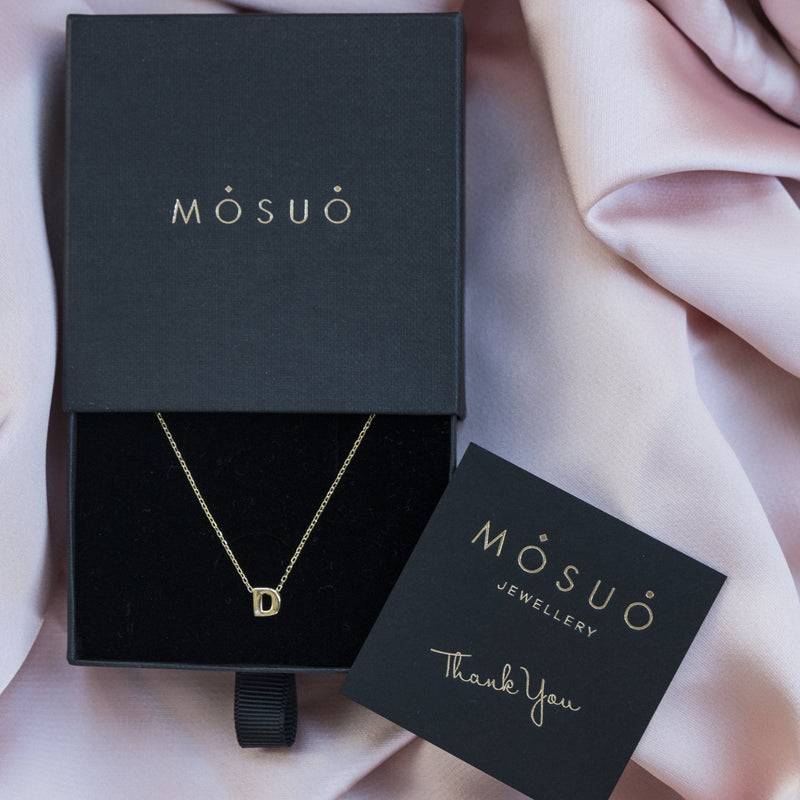 Mosuo Jewellery Diamant Buchstaben Halskette “D” - Vermeil Auslauf