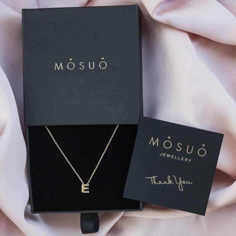 Mosuo Jewellery Diamant Buchstaben Halskette “E” - Vermeil Verkauf