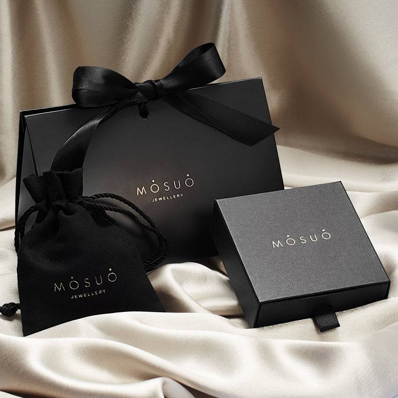 Mosuo Jewellery Diamant Buchstaben Halskette “M” - Vermeil Blitzverkäufe