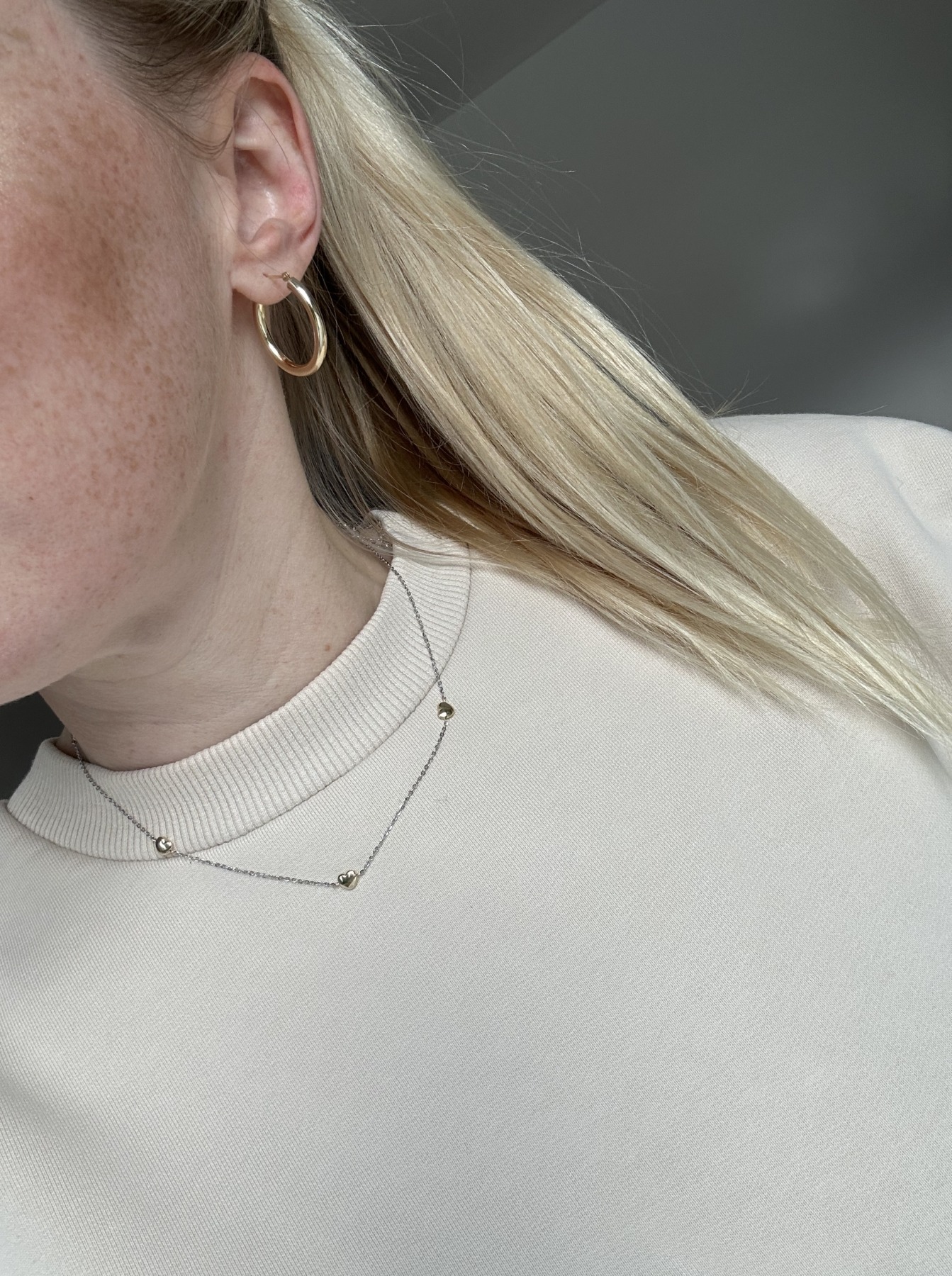 Nina Kastens Bicolor Heart Choker Meist gekauft