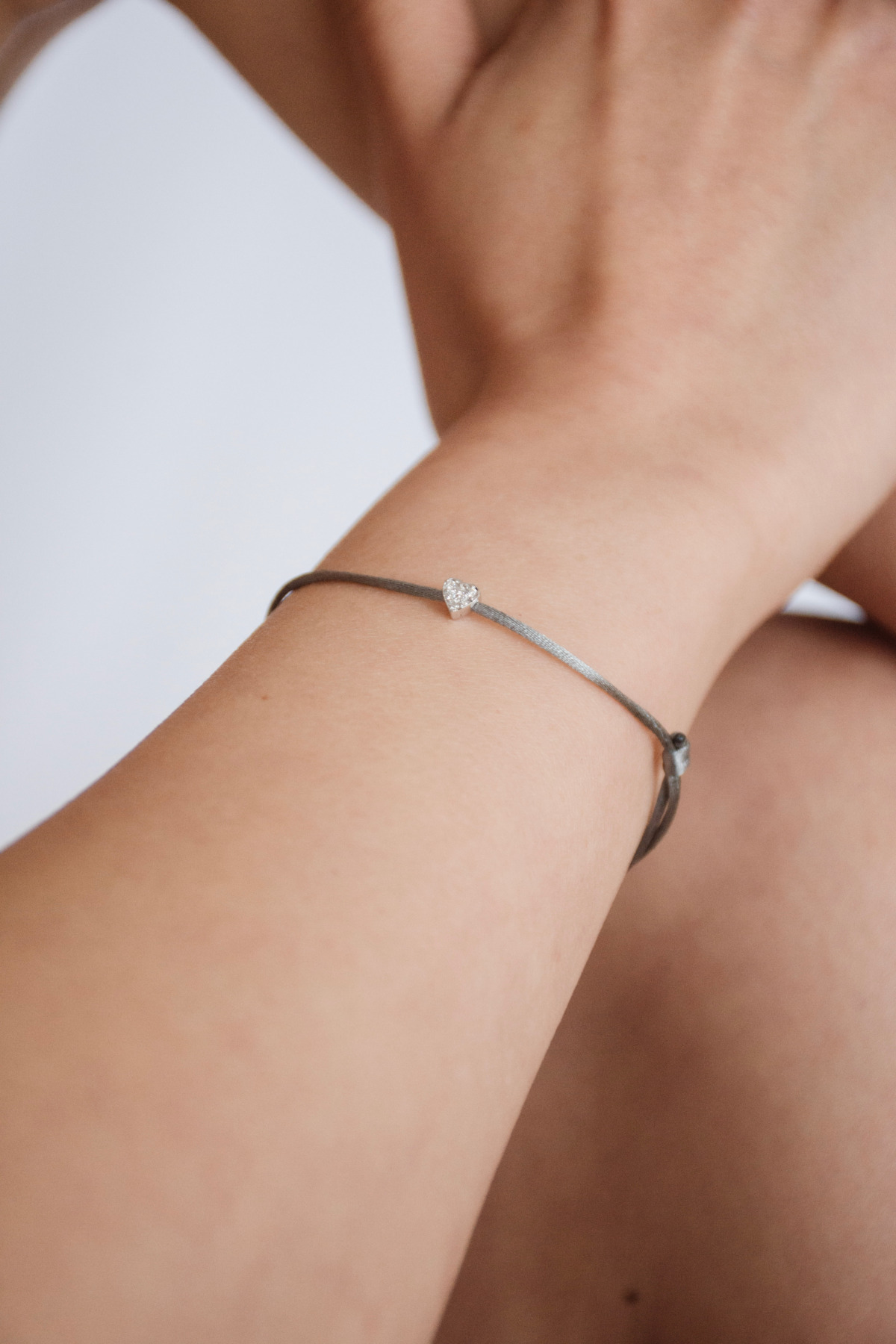 Nina Kastens Diamond Heart Bracelet Grey WG Blitzverkäufe