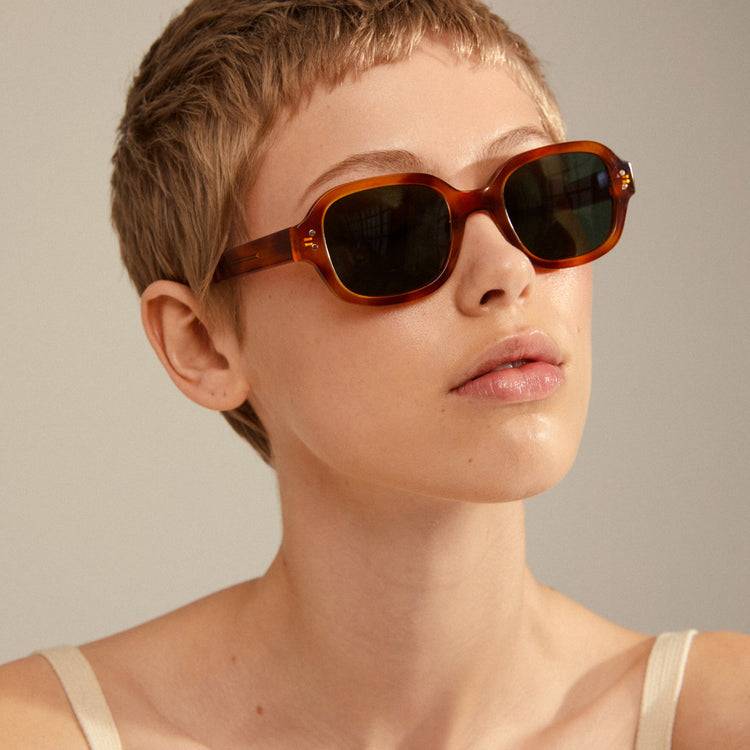 Pilgrim NELLA Recycelte Sonnenbrille Schildpatt-Braun/Gold Fabrikverkauf