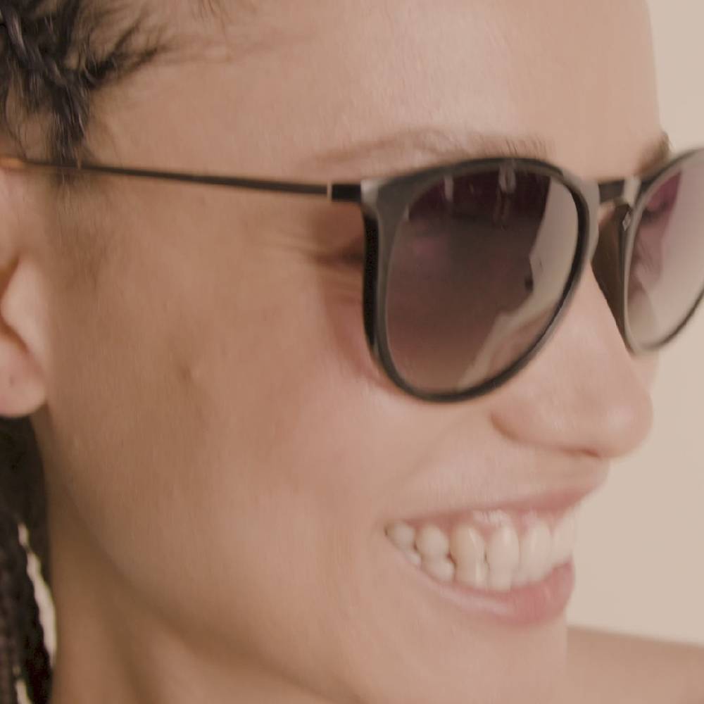 Pilgrim VANILLE Sonnenbrille Schwarz/Gold Schlussverkauf
