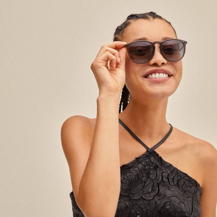 Pilgrim VANILLE Sonnenbrille Grau/Gold Blitzverkäufe