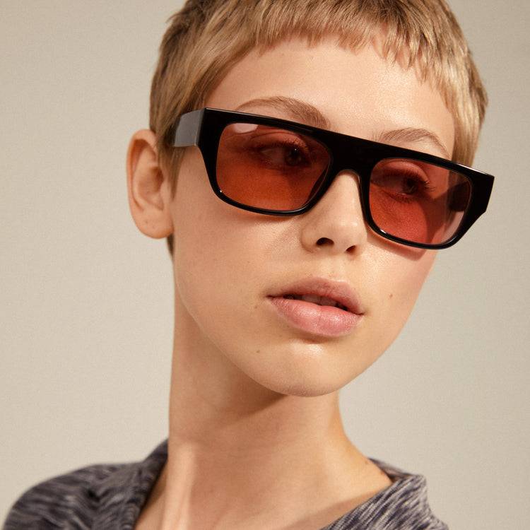 Pilgrim ENIEL Recycelte Sonnenbrille Schwarz/Gold Outlet