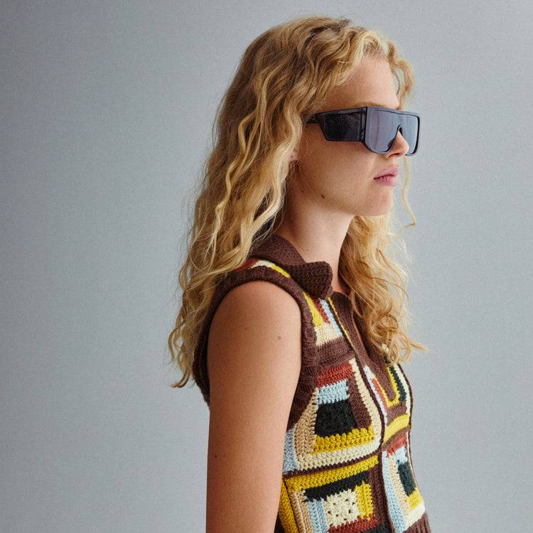 Pilgrim JOHARI Recycelte Sonnenbrille Schwarz Fabrikverkauf