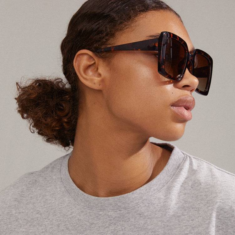 Pilgrim LUCIANA Oversized Vintage-Sonnenbrille in braunem Schildpatt Hotsell