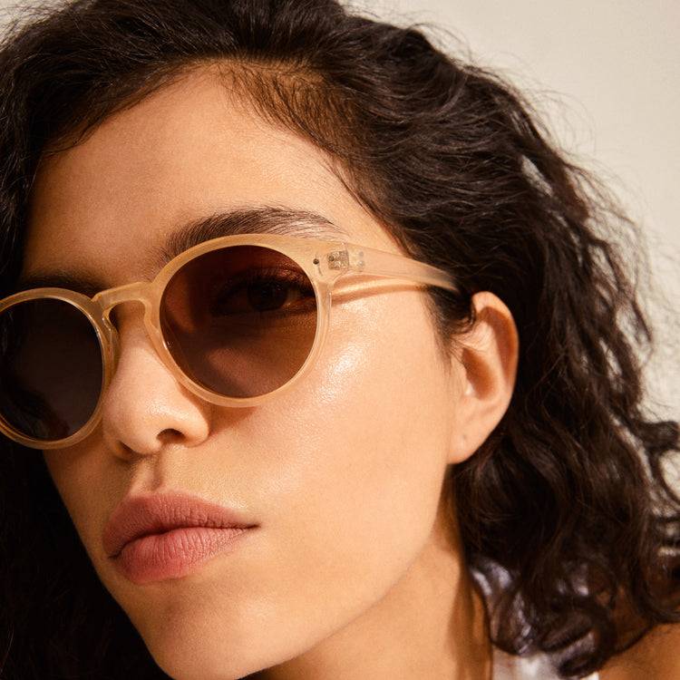 Pilgrim KYRIE klassische runde Sonnenbrille hellbeige Outlet