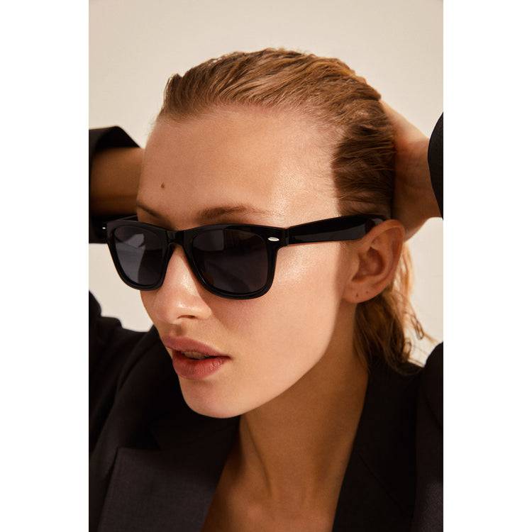 Pilgrim REESE Sonnenbrille im Retro-Stil schwarz Fabrikverkauf
