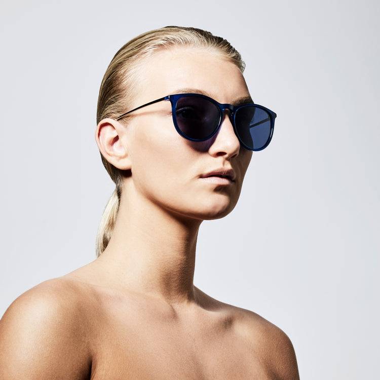 Pilgrim VANILLE Sonnenbrille dunkelblau/versilbert Meist gekauft