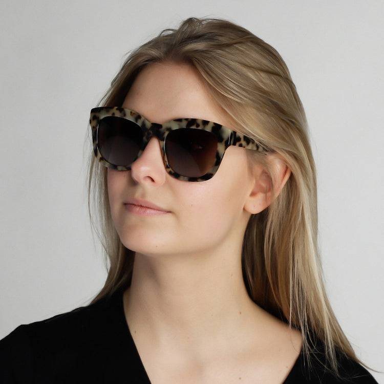Pilgrim Sonnenbrille : Dael : Grau Blitzverkäufe