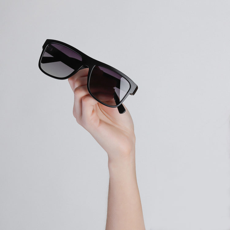 Pilgrim Sonnenbrille : Kara : Schwarz Angebote