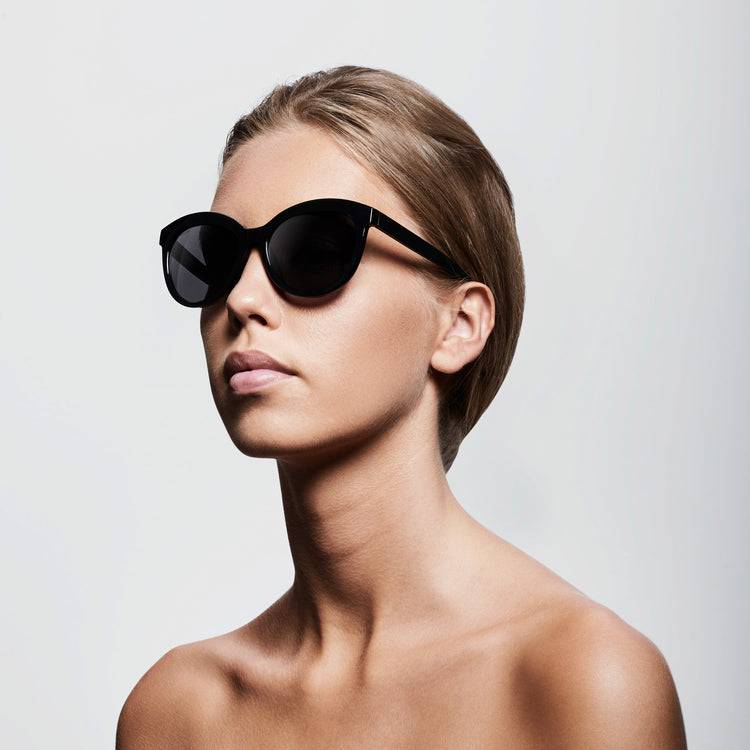 Pilgrim TULIA Cat-Eye-Sonnenbrille schwarz Fabrikverkauf