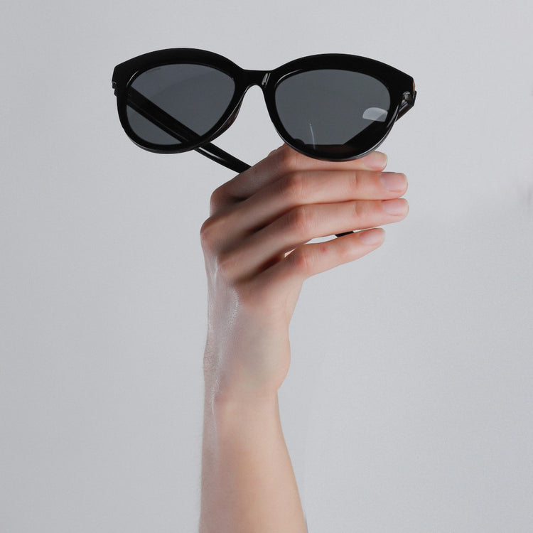Pilgrim TULIA Cat-Eye-Sonnenbrille schwarz Fabrikverkauf