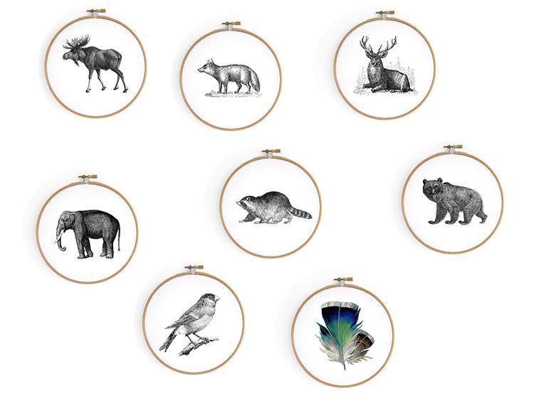 Renna Deluxe Hase _ Bild im Stickrahmen im Angebot