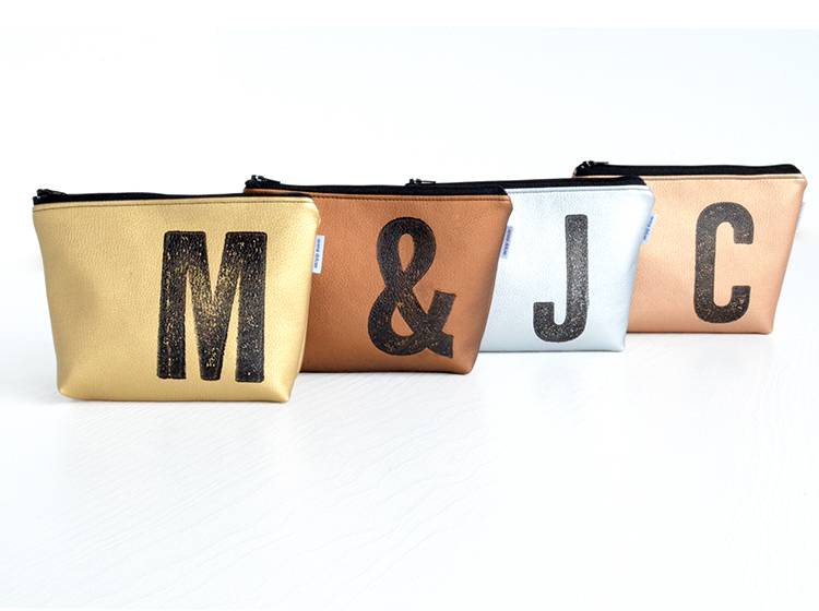 Renna Deluxe Kosmetiktasche Metallic KUPFER mit Buchstabe / vegan Verkauf