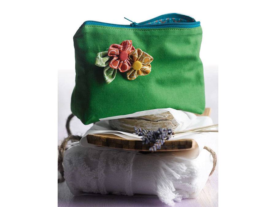 Renna Deluxe KANZASHI – Japanischer Haarschmuck und andere Kleinigkeiten aus Stoff, Kreativbuch Blitzverkäufe
