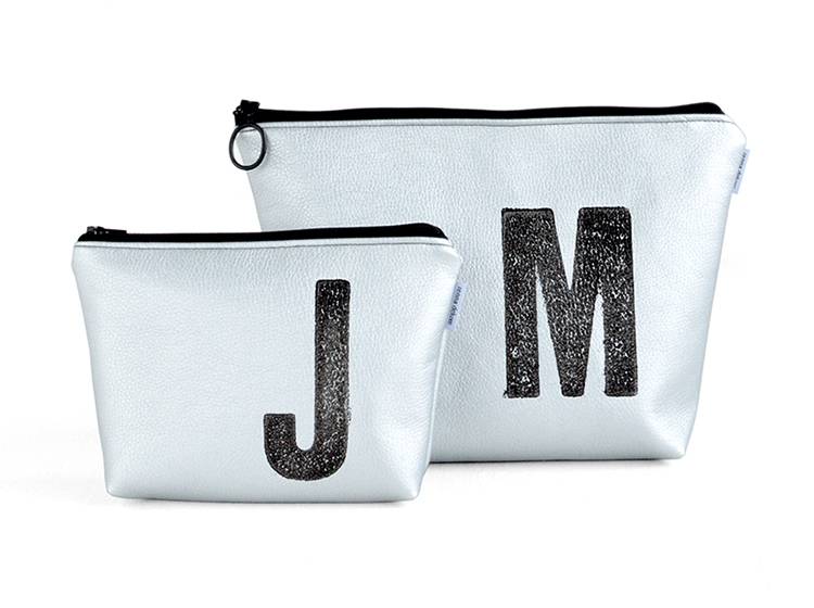 Renna Deluxe Kosmetiktasche Metallic SILBER mit Buchstabe Begrenztes Angebot
