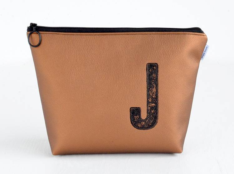 Renna Deluxe Waschtasche Metallic BRONZE mit Buchstabe personalisiert, vegan Exklusive Angebote