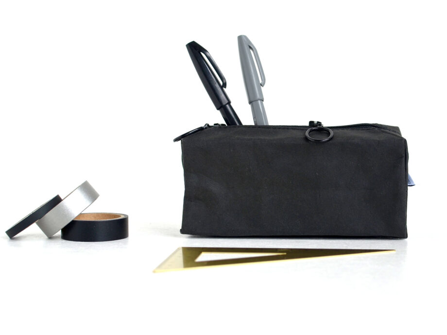 Renna Deluxe Federmäppchen mit Monogramm personalisiert in Schwarz Letzter Tag