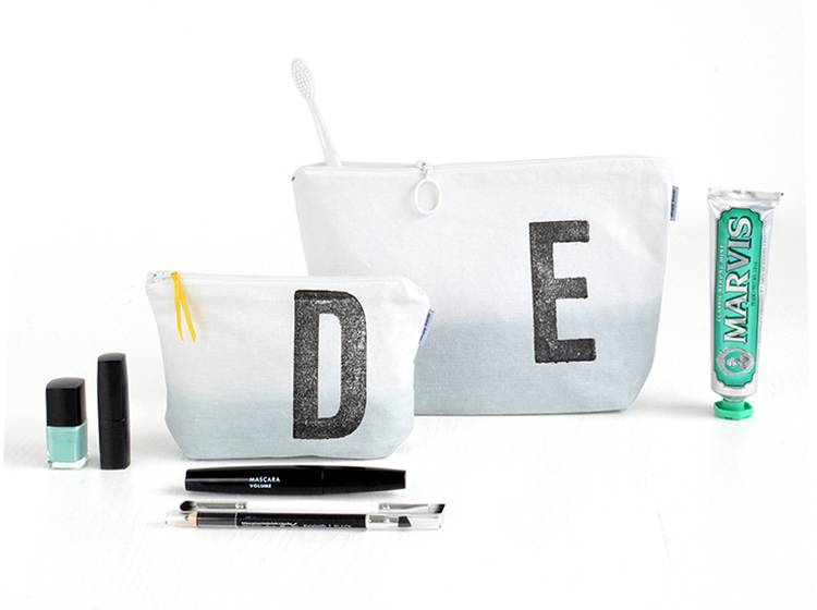 Renna Deluxe Schminktasche GRAU mit Monogramm personalisiert Letzte 3 Tage