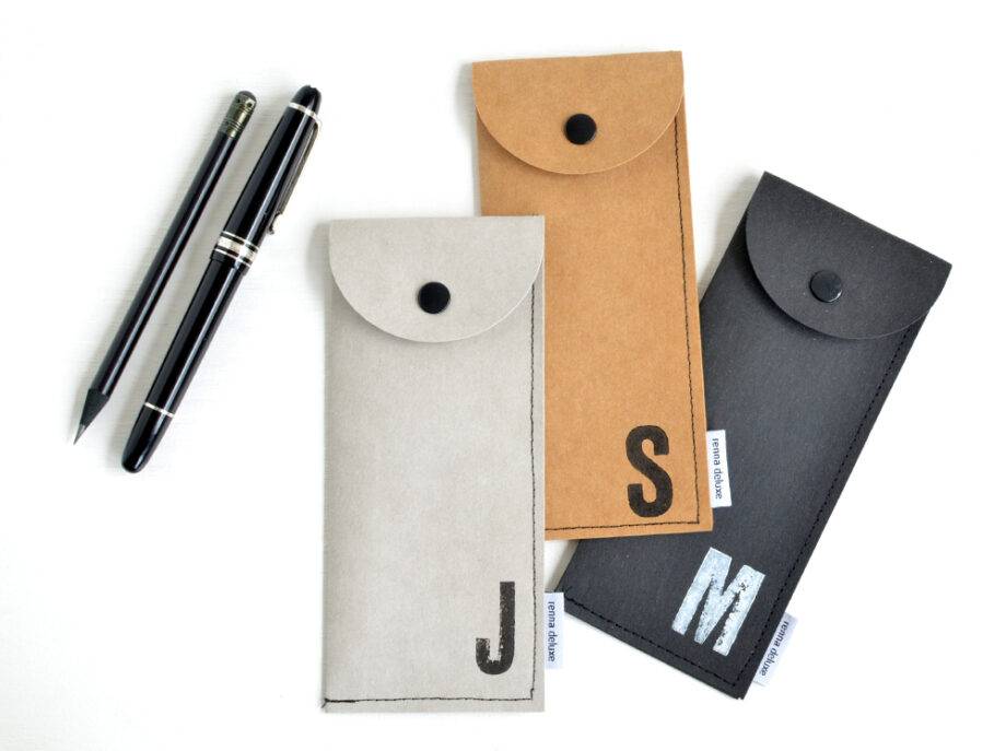 Renna Deluxe Braunes Stifteetui mit Monogramm vegan Vierteljährliche Förderung