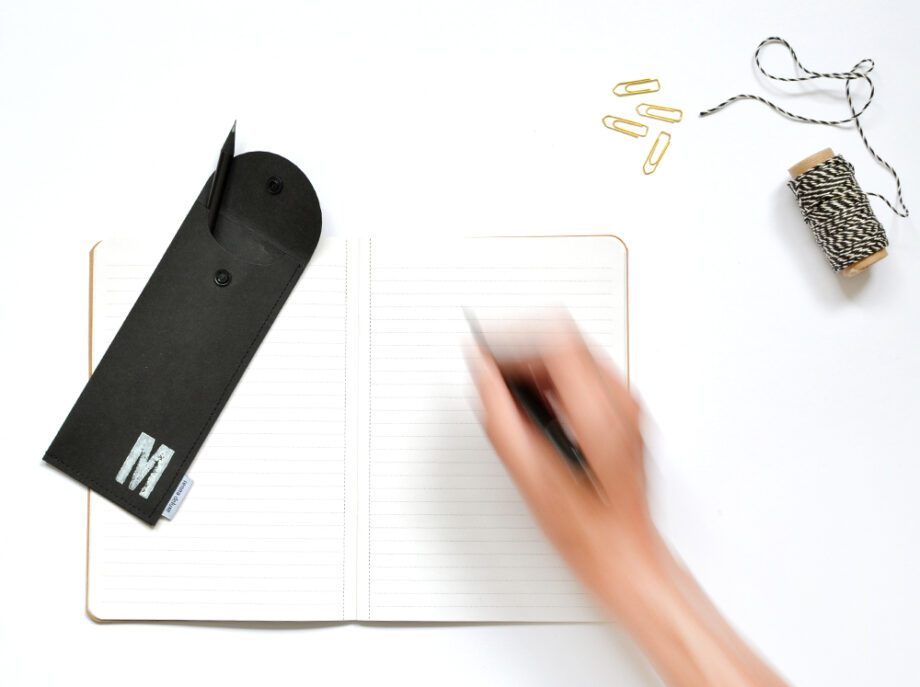 Renna Deluxe Graues Etui für Stifte mit Monogramm vegan Stifteetui Bis zu 55% Rabatt