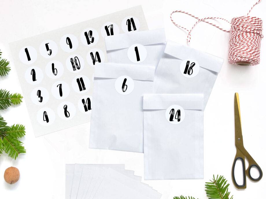 Renna Deluxe Adventskalender Schwarz-Weiß mit Handlettering Super Rabatt
